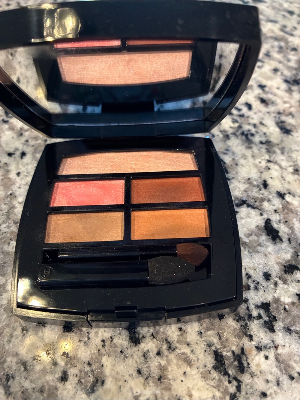 CHANEL Les Beiges Eyeshadow Palette in soft